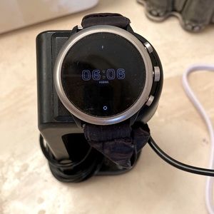 Fossil Sport Smartwatch with charger and new scrunchie wristband